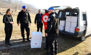 Polscy policjanci uczestniczący w misji w Kosowie wspierają akcje charytatywne