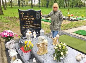 [VIDEO]: Nie wierzę w rzetelną sekcję zwłok Magdaleny Żuk we Wrocławiu, Krakowie ani nigdzie w Polsce. Nawet po ekshumacji mojego 19-letniego syna, zabitego paralizatorami, kręcą i mataczą! - alarmuje matka Agnieszka Leszczyńska