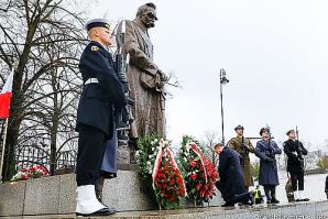 Wieńce od Prezydenta RP w Święto Niepodległości
