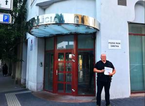 [VIDEO]Ukrywający się w Bratysławie Robert Z. wyłudził 2 mln Euro od polskiego biznesmena. Rutkowski, który przed laty, narażając życie, doprowadził do rozbicia słowackiej mafii i ujęcia jej bossa Mikulasza C. ps. MIKI - zabójcy 30 osób - obecnie ostrzega 