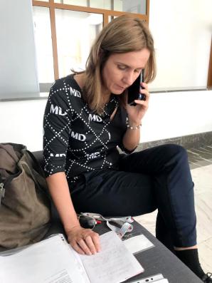 [VIDEO] Ministerstvo spravodlivosti v Bratislave dnes prisľúbilo pomoc pri vydávaní medzinárodného zatykača slovenskému vedcovi Slavomírovi H., ktorý nelegálne drží 5-ročné dieťa v Moskve.