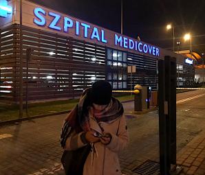 [VIDEO] Uwięziony 80-latek w MEDICOVER, zarażony tam Covidem? Dlaczego warszawski szpital na Wilanowie zapowiadał jego śmierć a po interwencji Policji i Prokuratury i Sądu nie chce go oddać rodzinie do domu?