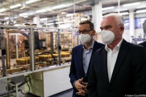 [VIDEO] Premier: Szczepionki i przestrzeganie obostrzeń to szansa na powrót do normalności