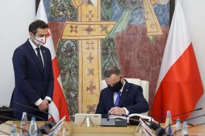 [VIDEO] Tbilisi. Polityczne rozmowy z władzami Gruzji [PL/EN]