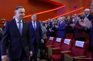 [VIDEO] Prezydent z wizytą na Litwie.Wraz z Prezydentami Litwy, Łotwy i Rumunii wziął udział w międzynarodowej konferencji The Idea of Europe