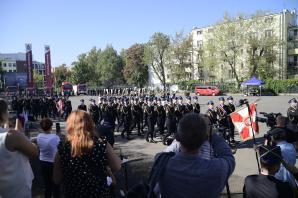 [VIDEO] Szef MEiN podczas inauguracji roku akademickiego w Akademii Pożarniczej: Jesteśmy murem za polskim mundurem