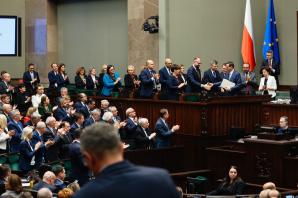 Premier Mateusz Morawiecki wygłosił w Sejmie exposé, w którym przedstawił plan działań swojego rządu oraz najważniejsze wyzwania, przed którymi stoi Polska