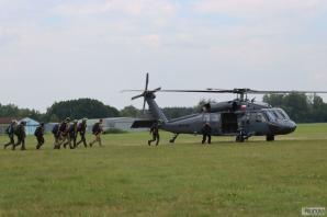 [VIDEO] Policyjny skydiving – spadochronowe warsztaty kontrterrorystów