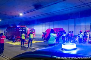 [VIDEO] Ćwiczenia służb w tunelu S2 Południowej Obwodnicy Warszawy