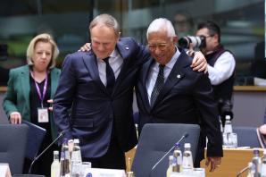 [VIDEO] Premier: Europa wygra ten wyścig zbrojeń