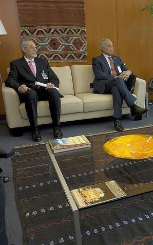 Austria: Państwa OPEC utrzymują wysokie wydobycie ropy. To cios w rosyjską gospodarkę.