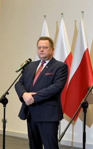 Po wypadku z udziałem Premier Beaty Szydło: Kierowca BOR posiada odpowiednie kwalifikacje i doświadczenie w prowadzeniu opancerzonych pojazdów głównych