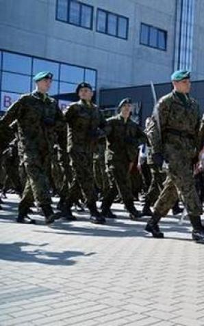 Pilotażowy program dla klas mundurowych. Placówki mogą kierować swoje zgłoszenia do 18 maja br.