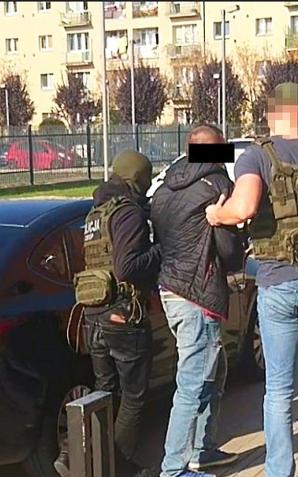 Auta skradzione w Hiszpanii, były legalizowane w Polsce