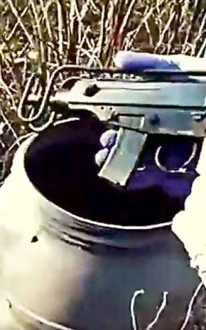 [VIDEO] Karabin maszynowy, narkotyki i nielegalne papierosy. 4 osoby za kratami