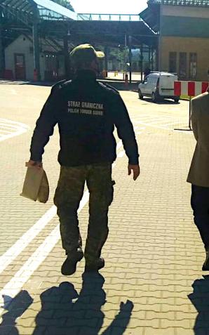 Zatrzymano na granicy państwa - obywatelkę afrykańskiego państwa Komory, dwóch obywateli Turcji