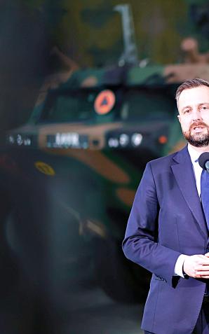 Wojsko Polskie pozyska blisko 300 lekkich opancerzonych transporterów rozpoznawczych