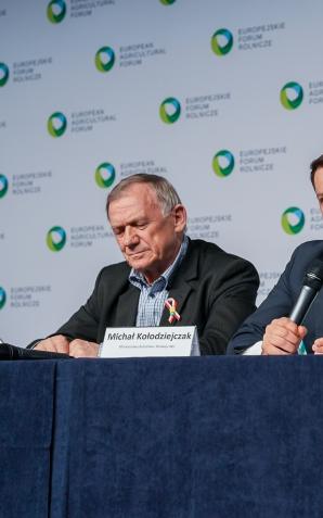 Uzgodnienia strony rządowej z rolnikami w Jasionce