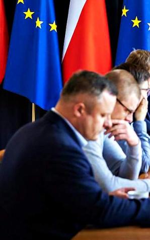 O działaniach sanacyjnych dla polskiej branży transportowej rozmawiał minister infrastruktury Dariusz Klimczak podczas dialogu z przewoźnikami drogowymi