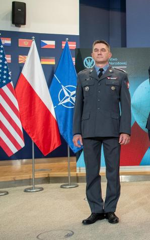  [VIDEO] O Aerostatch Barbara, które zwiększą zdolności do rozpoznania zagrożeń w przestrzeni powietrznej, mówił wicepremier Władysław Kosiniak-Kamysz po podpisaniu umowy na zakup