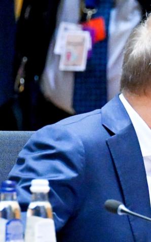 [VIDEO] Premier: Europa wygra ten wyścig zbrojeń