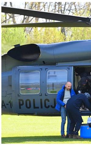 [VIDEO] Policyjny Black Hawk na ratunek 7-latce