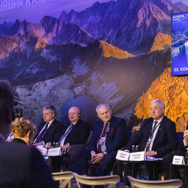 Cyfrowa edukacja młodych – panel dyskusyjny z udziałem ministra