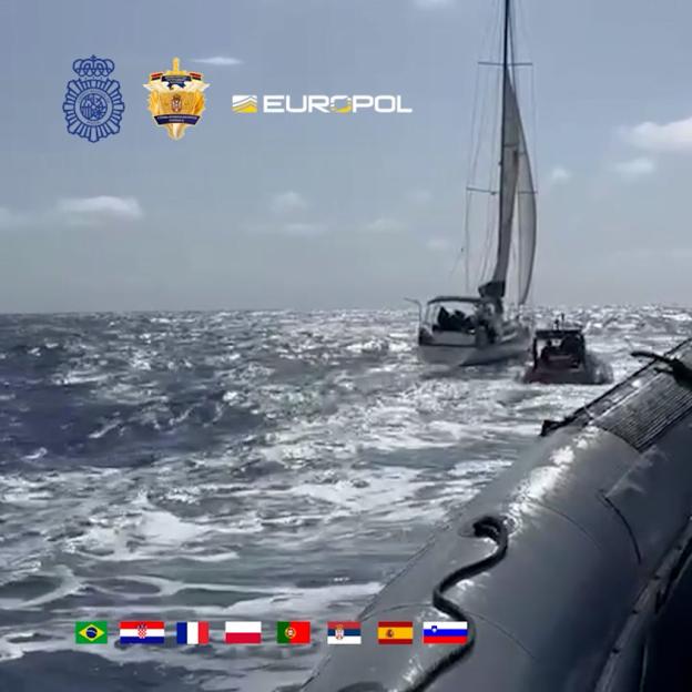 [VIDEO] Uderzenie w bałkański kartel narkotykowy – przejęto na atlantyku 2,7 tony kokainy