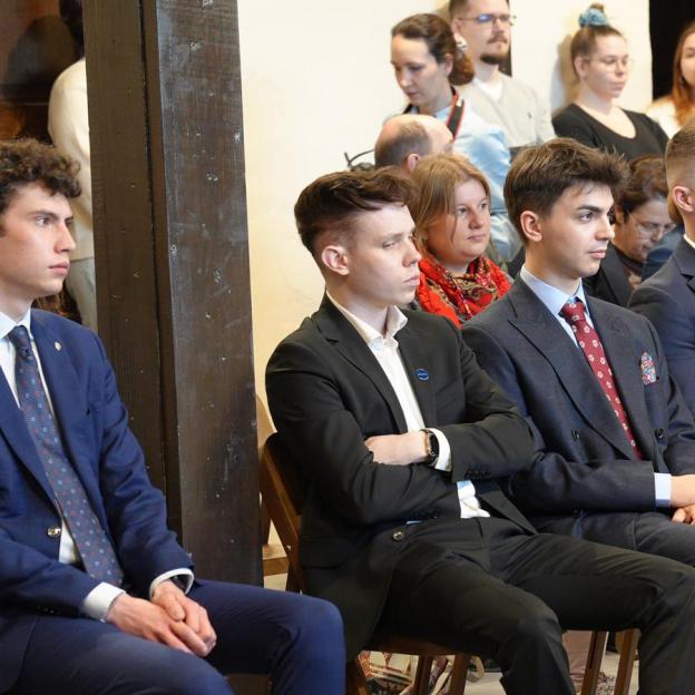 W Katowicach odbyło się kolejne otwarte spotkanie ministra Dariusza Wieczorka ze społecznością akademicką. Jednym z głównych tematów rozmów było zwiększenie pomocy materialnej dla studentów