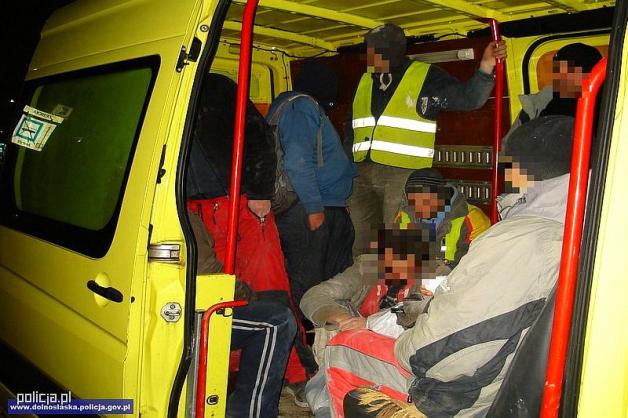 21 osób na 3 miejsca! Kierowca bez wyobraźni wpadł we Wrocławiu