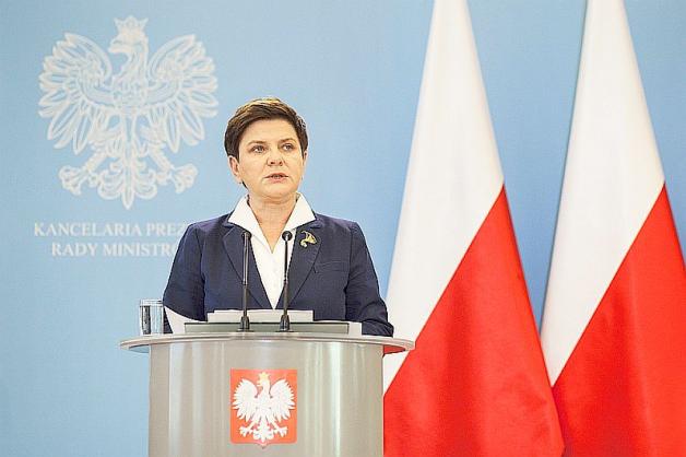 Premier Beata Szydło: wsparcie dla rodzin będzie kontynuowane, priorytetem w 2017 będzie rozwój