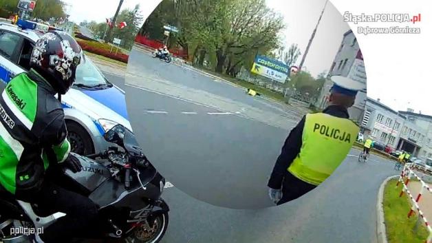 [VIDEO] Dąbrowa Górnicza: Poszukiwany motocyklista, który potrącił policjanta i uciekł