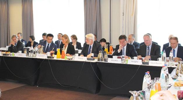 Bruksela: Minister Witold Waszczykowski na posiedzeniu Rady do Spraw Zagranicznych (FAC)
