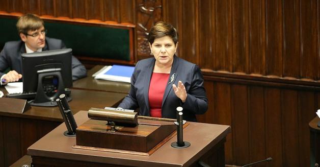 Premier Beata Szydło w Sejmie: Polskie rodziny mogą godnie żyć