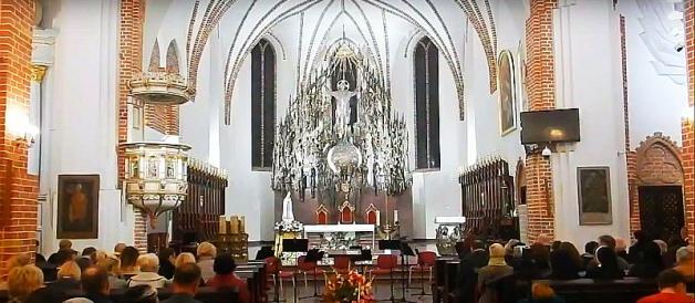 [VIDEO] Słowo i Muzyka na 16 grudnia - III niedzielę Adwentu z Katedry w Łomży 