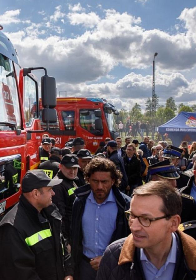 [VIDEO] Premier: Dziękuję strażakom za gotowość, czujność, odwagę i bohaterstwo