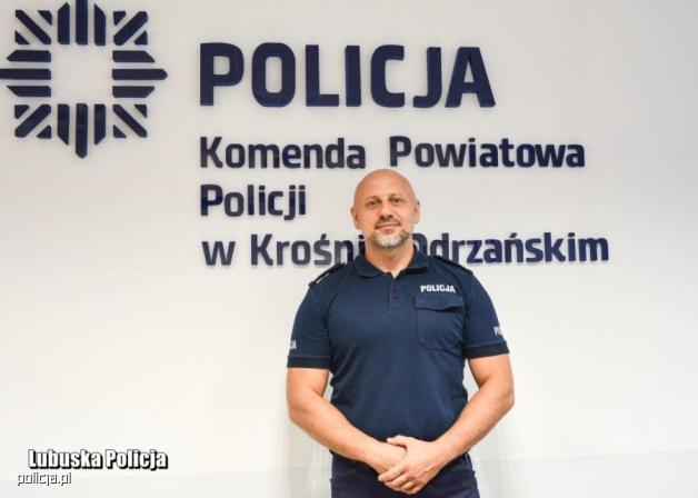 Pijany kierowca wjechał w plac zabaw – zatrzymał go w czasie wolnym komendant policji