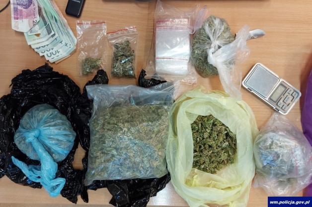 [VIDEO] Ponad 10 kg zabezpieczonych środków i 11 zatrzymanych osób. Uderzenie w lokalną przestępczość narkotykową