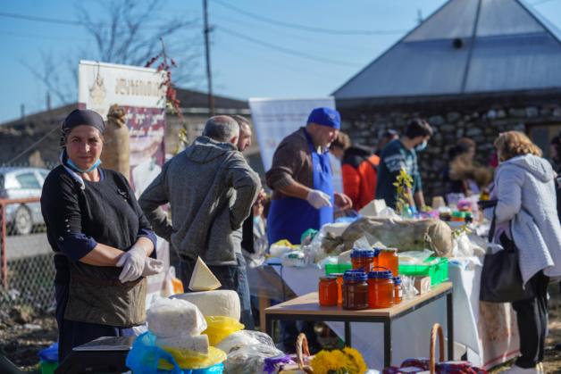Gruzińscy producenci regionalnych przysmaków ze wsparciem Caritas
