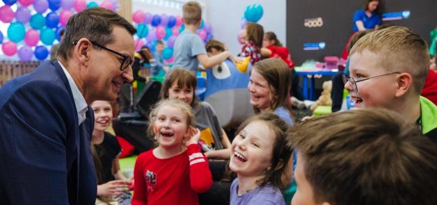 [VIDEO] Premier Mateusz Morawiecki w Otwocku podsumował dotychczasowe wsparcie dla polskich rodzin