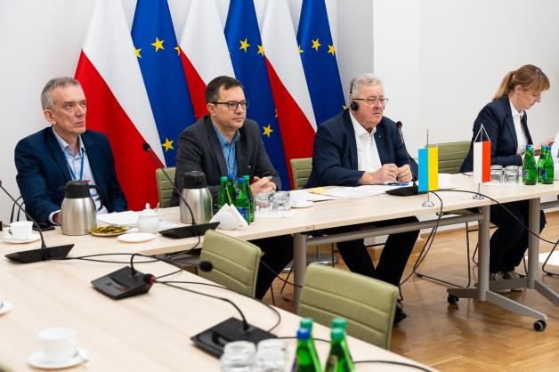 Minister rolnictwa i rozwoju wsi Czesław Siekierski odbył dzisiaj kolejne spotkanie online z ministrem polityki rolnej i żywności Ukrainy Mykołą Solskim